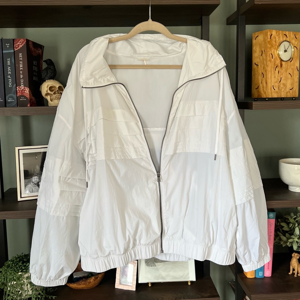 CALIA by Carrie Underwood - Crinkle Pleated Jacket - White - Large